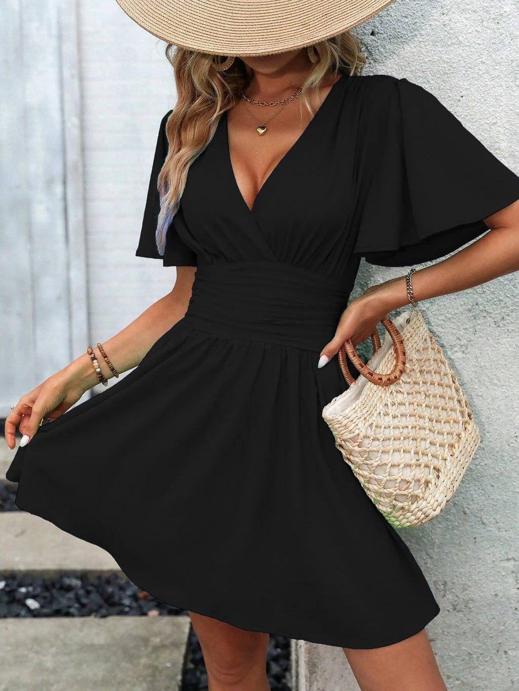 Woman Summer New Arrival V-Neck Ruffled Sleeve Dress