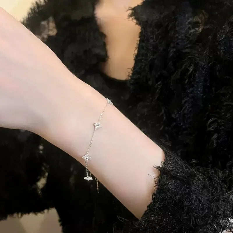 High Quality Crystal Four Leaf Flower Bracelet for Women