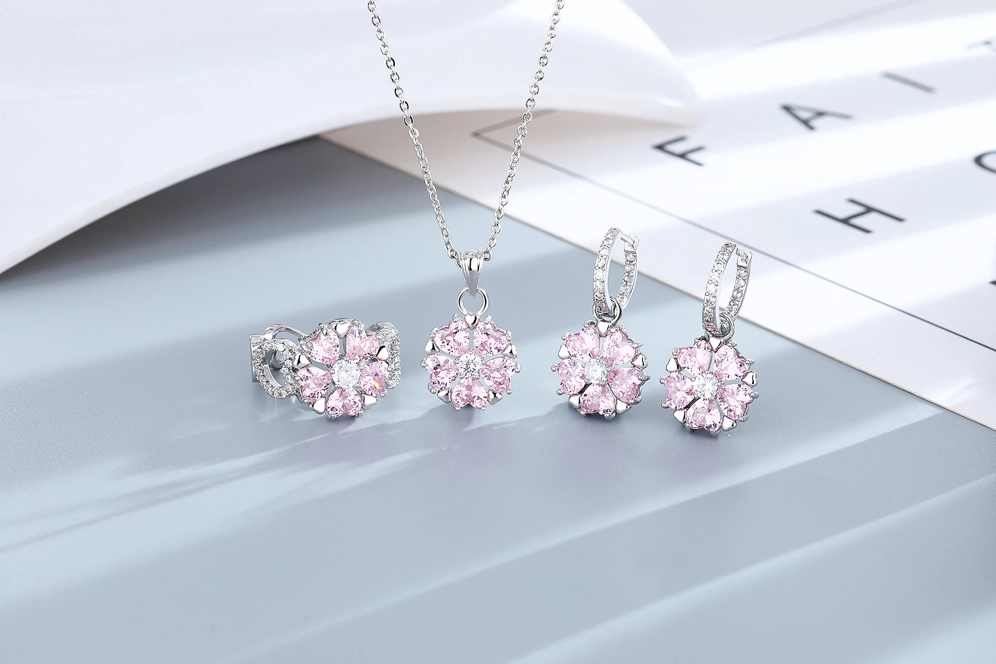 Fashion Pink Zircon Crystal Flower Pendant Bracelets