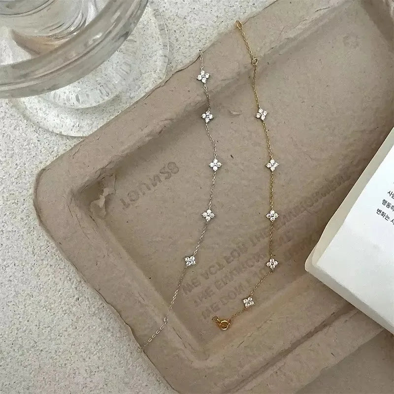 High Quality Crystal Four Leaf Flower Bracelet for Women